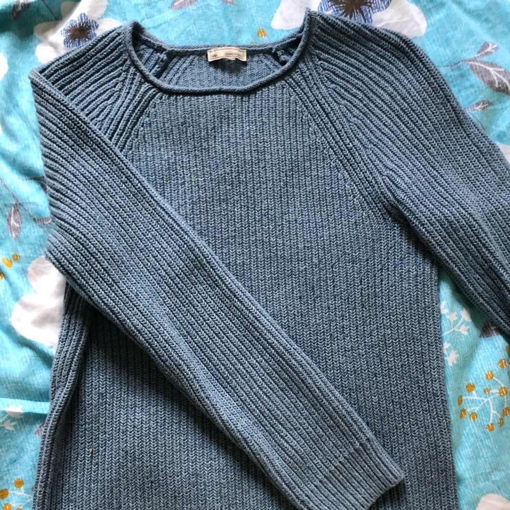 Women’s Gap Sweater